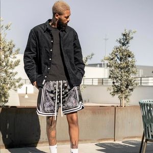 Collect and Select Black Friday Paisely swingman shorts - Med